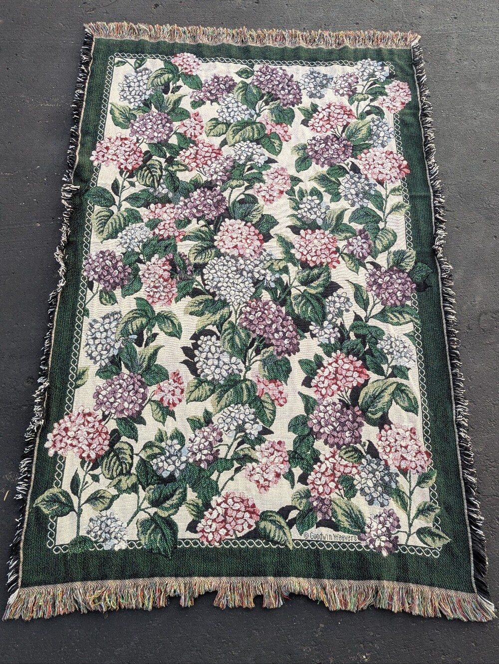 Goodwin Weavers Floral Hydrangea Tapestry Throw Blanket